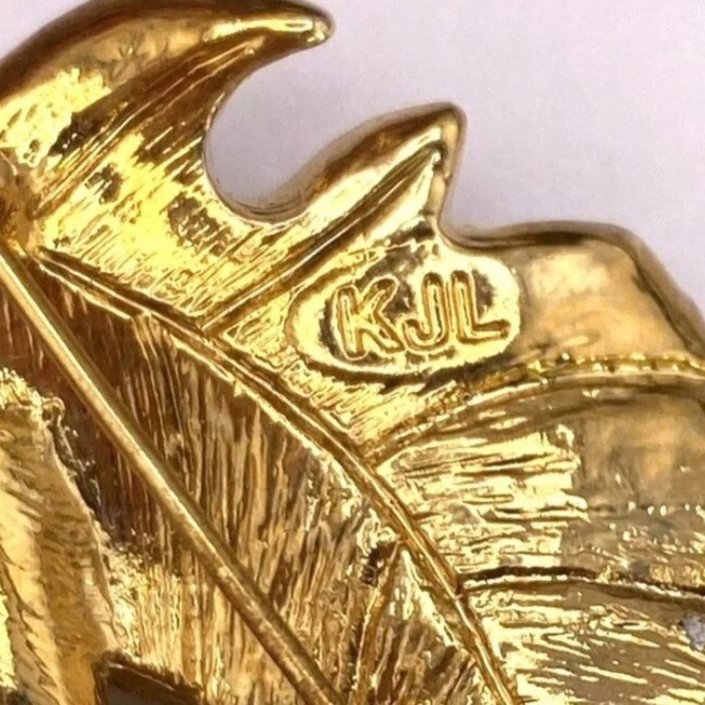 KJL Kenneth Jay Lane Vintage Jeweled Leaf Brooch Gold Tone Rhinestone Statement